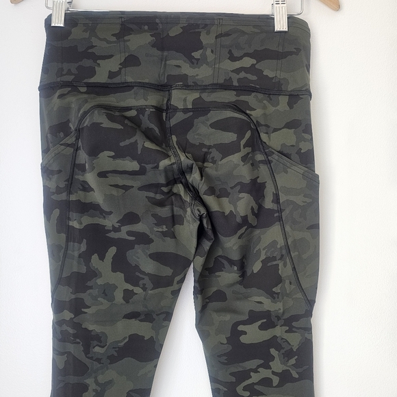 LULULEMON Fast & Free 7/8 Tight II *Nulux - Picture 5 of 10